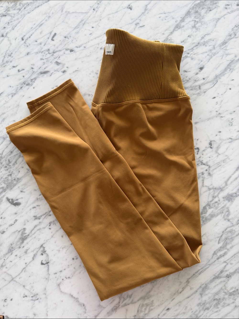 VUORI High-Waist Mustard Leggings